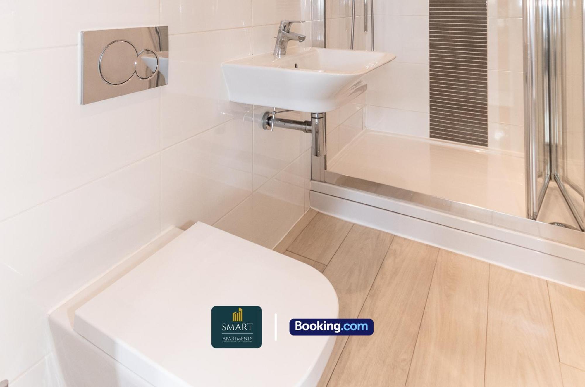 Spacious City Center Apartment By Smart Apartments Short Lets & Serviced Accommodation Apartment Southampton With Free Wifi Exterior foto